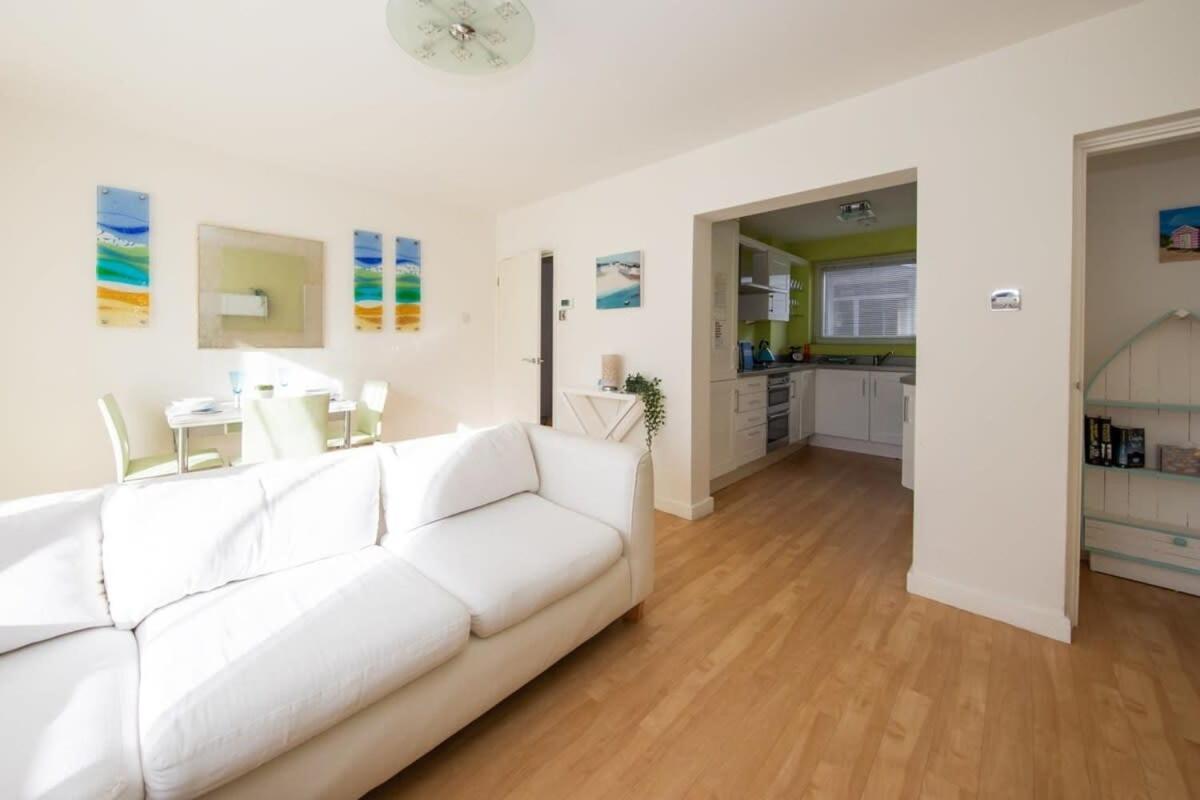 Sunny & Modern Near The Beach & Village W Parking East Wittering Eksteriør billede