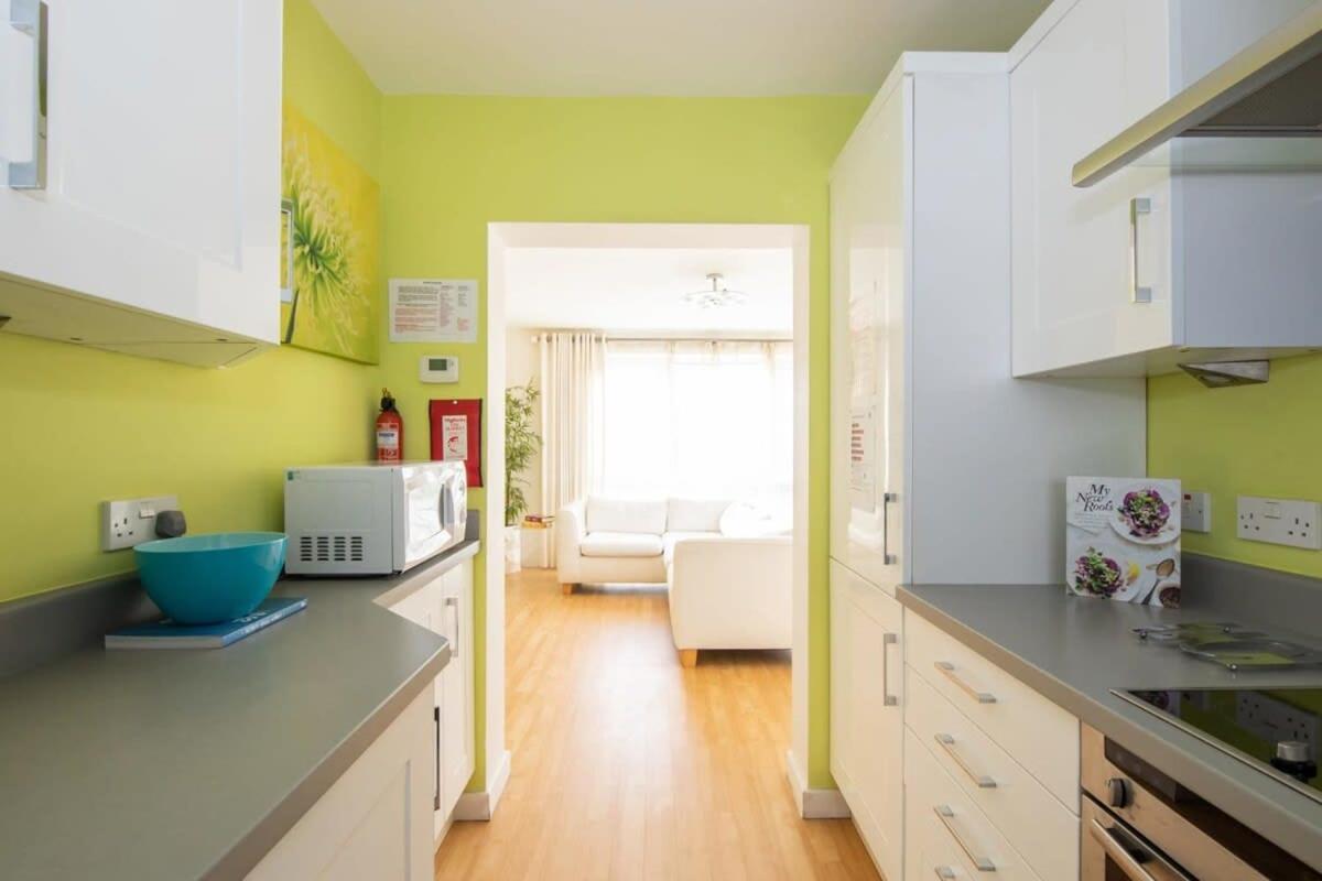 Sunny & Modern Near The Beach & Village W Parking East Wittering Eksteriør billede